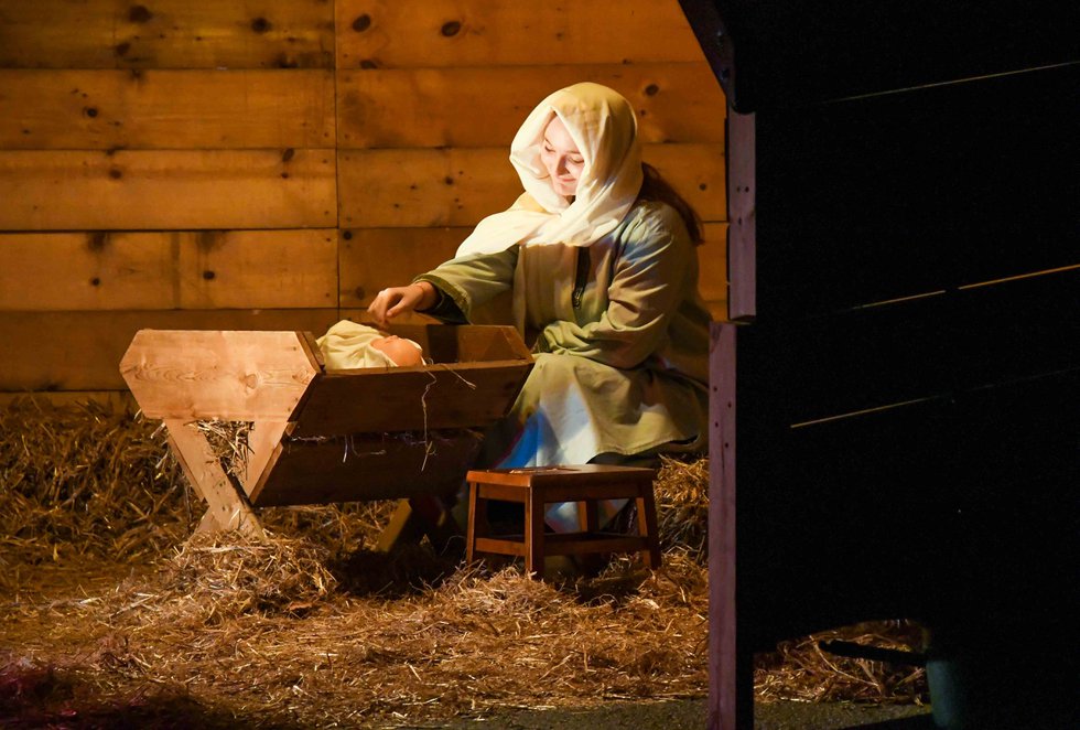 241221_Mountain Brook Nativity_CM-12.jpg